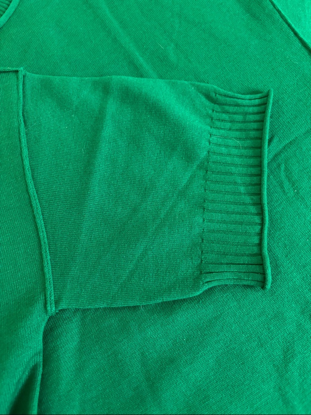 Amazon Women’s Green Crew Neck Short Sleeve Sweater - Picture 6 of 6